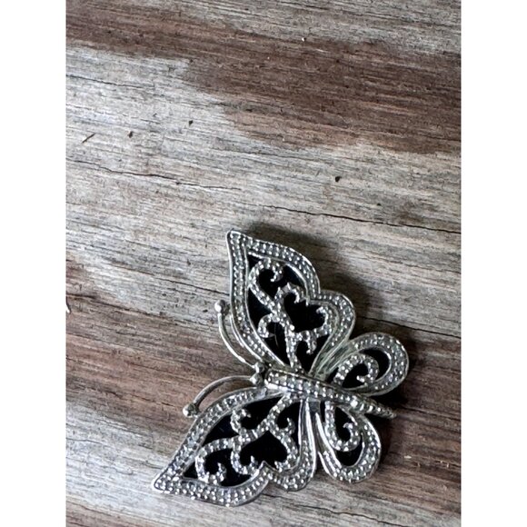 Vintage Sterling Silver Butterfly Pendant With Black Enamel Detailing 7.42g - Picture 5 of 6